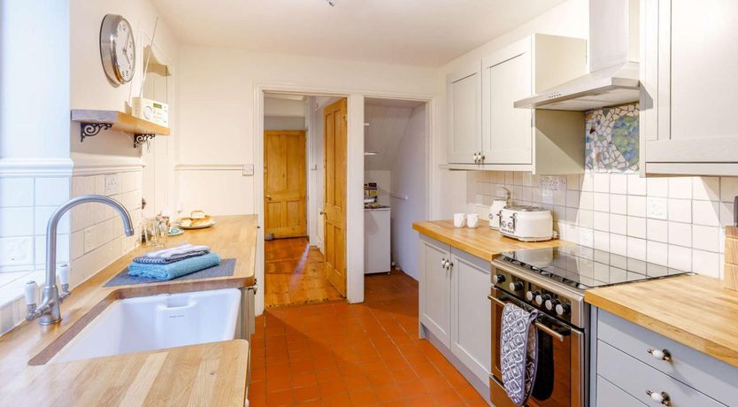 Photo of 4 Bed in Bideford