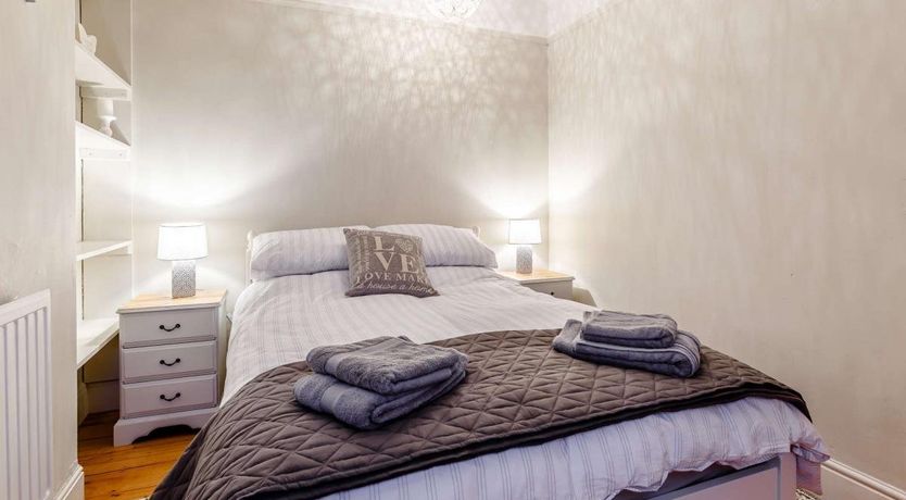 Photo of 4 Bed in Bideford