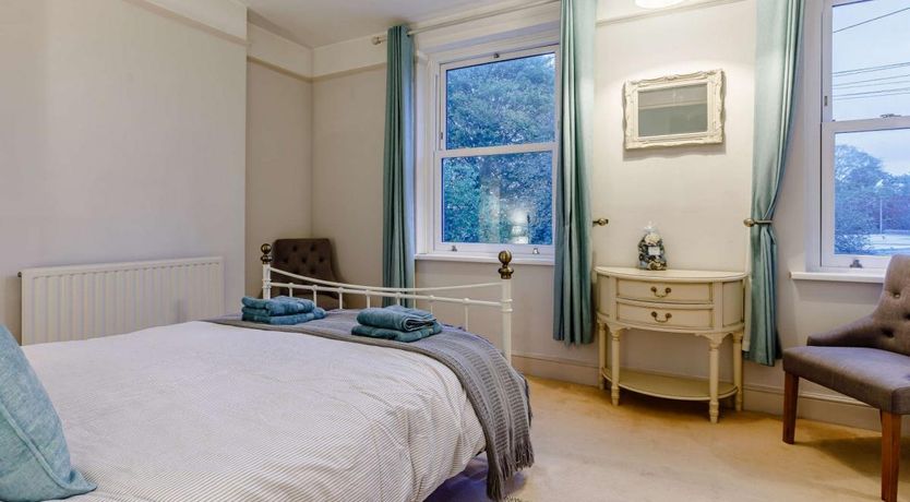 Photo of 4 Bed in Bideford