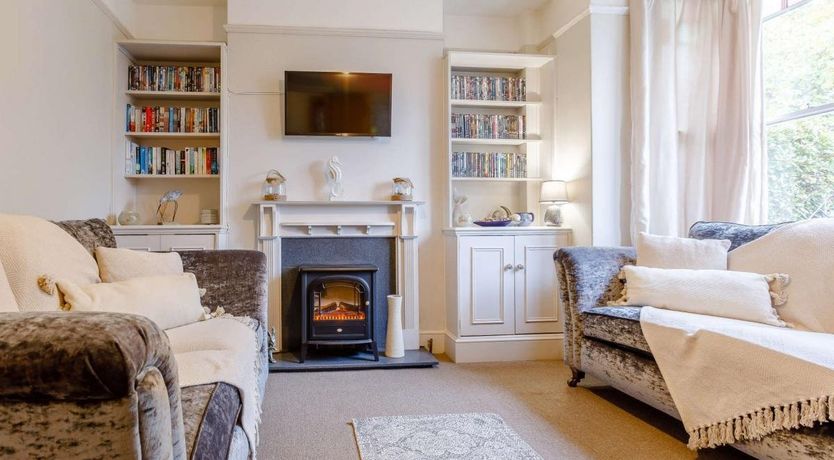 Photo of 4 Bed in Bideford