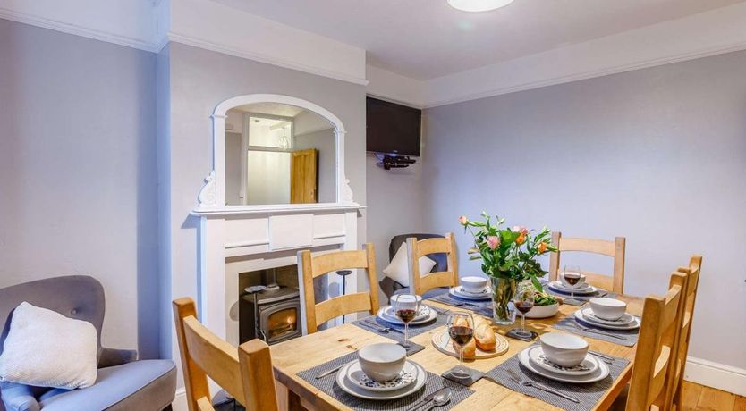 Photo of 4 Bed in Bideford