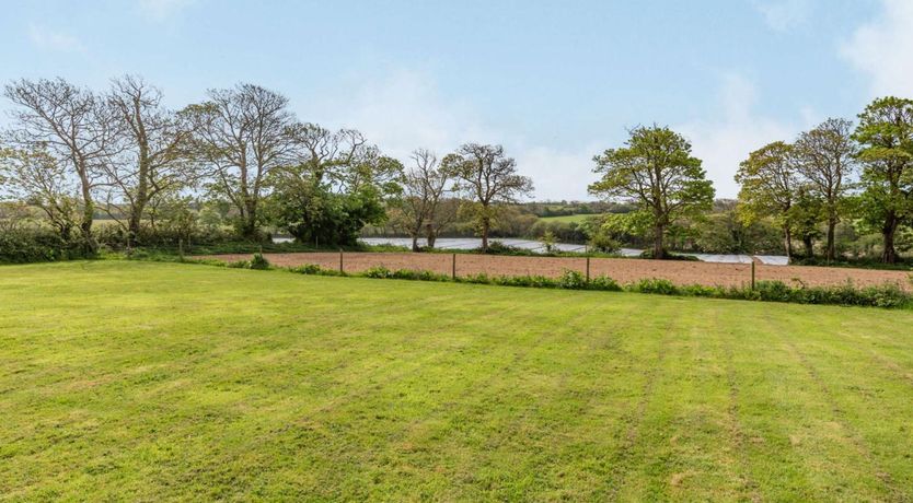 Photo of 3 Bed in Hayle