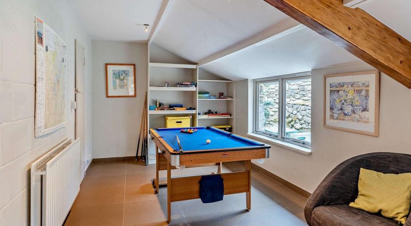 Photo of 4 Bed in Martindale