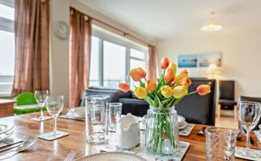 Photo of 3 Bed in Tenby