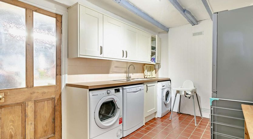 Photo of 3 Bed in St. Austell