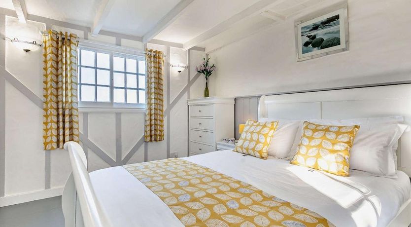 Photo of 3 Bed in Gorran Haven