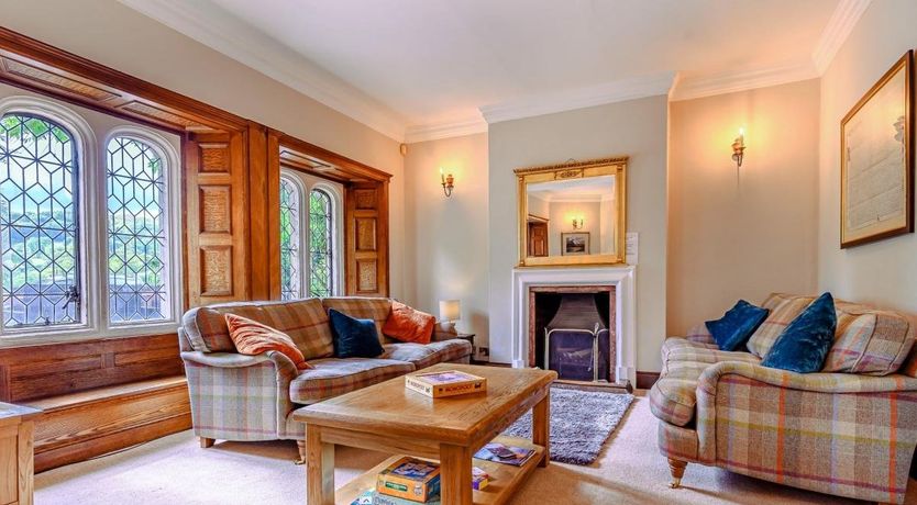 Photo of 7 Bed in Low Lorton