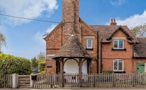 Photo of Cottage in Derbyshire