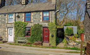 Photo of in Porthmadog  (86064)