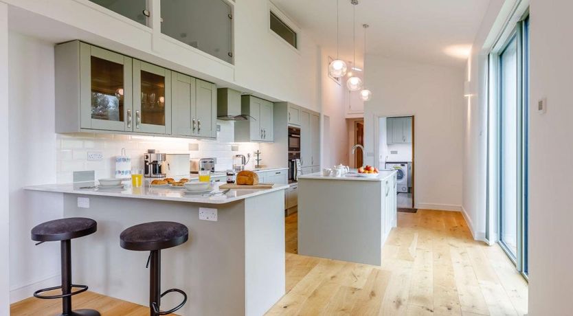 Photo of 4 Bed in Payhembury