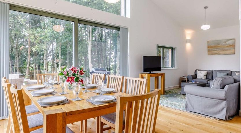 Photo of 4 Bed in Payhembury