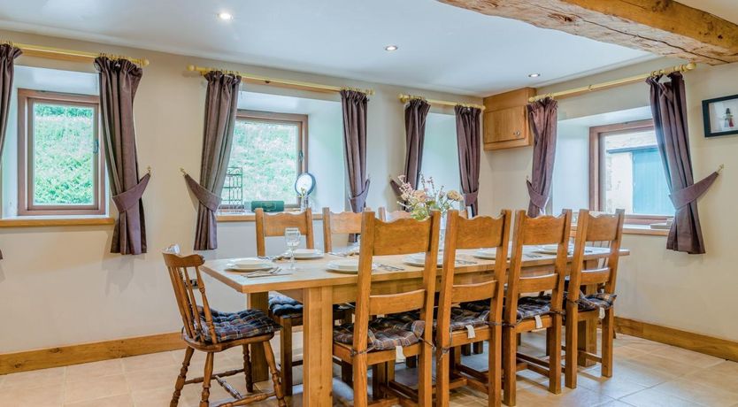 Photo of 5 Bed in Llanwrtyd Wells