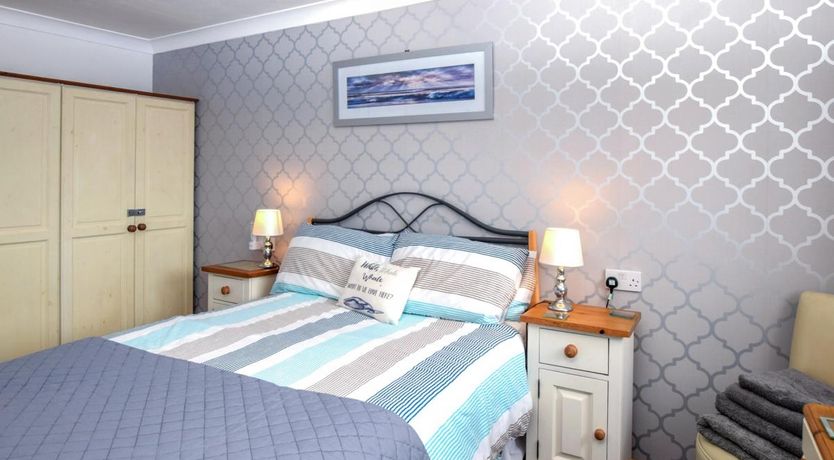 Photo of 2 Bed in Walcott