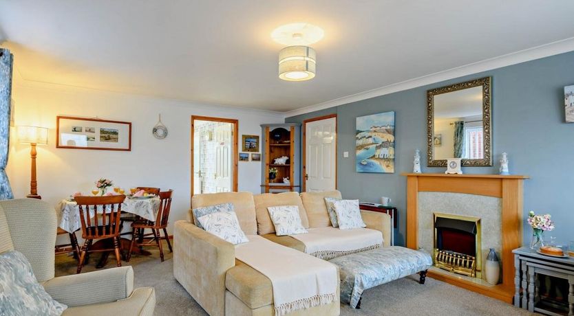 Photo of 2 Bed in Walcott