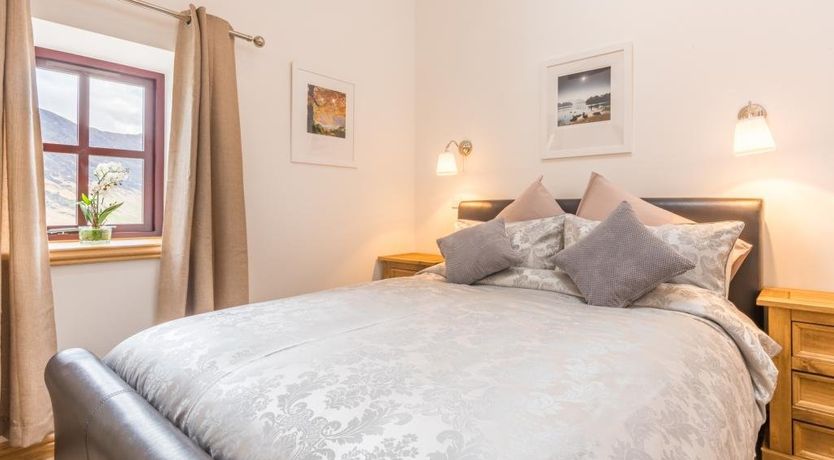 Photo of 2 Bed in Newlands