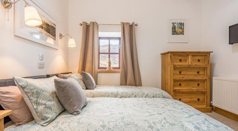 Photo of 2 Bed in Newlands