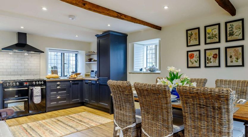 Photo of 3 Bed in Mellor