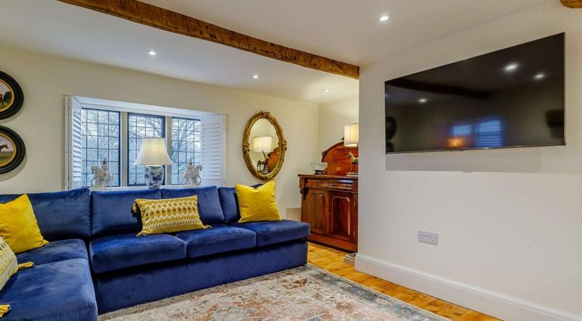 Photo of 3 Bed in Mellor