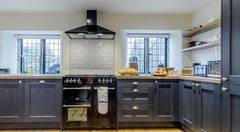 Photo of 3 Bed in Mellor