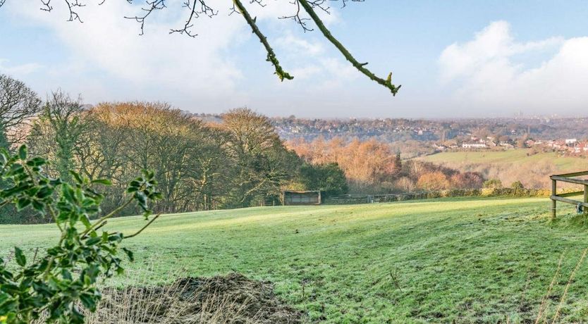 Photo of 3 Bed in Mellor