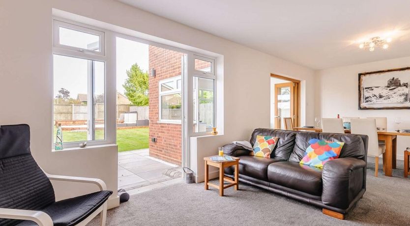 Photo of 4 Bed in Seasalter