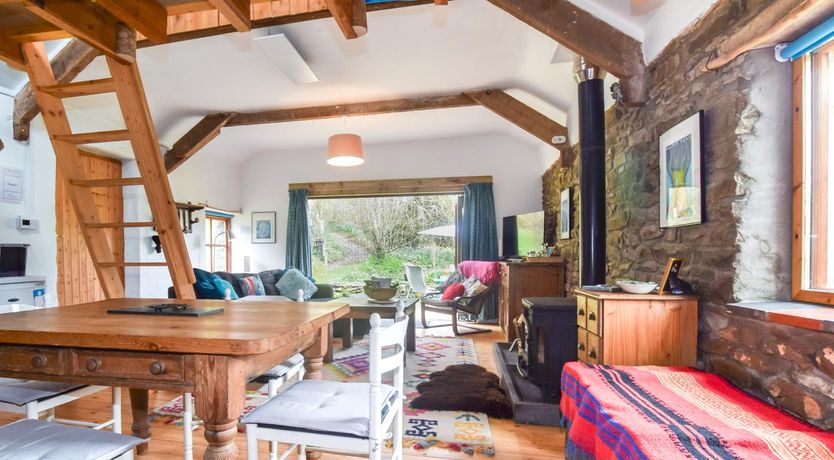 Photo of 1 Bed in Llandysul