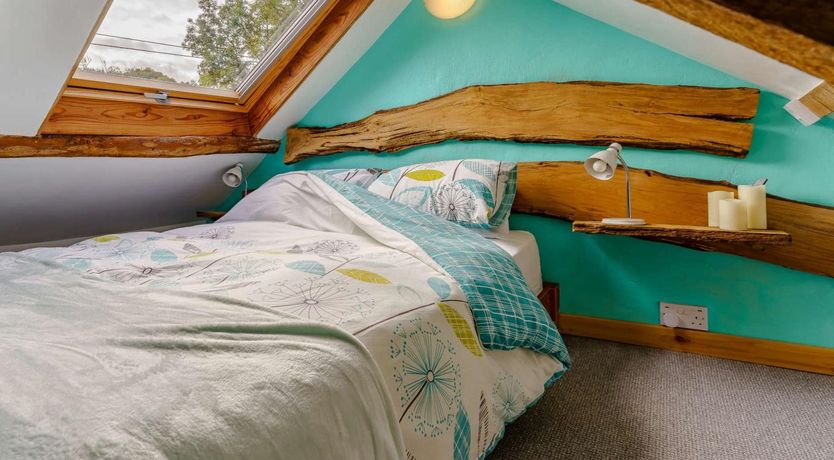 Photo of 1 Bed in Llandysul