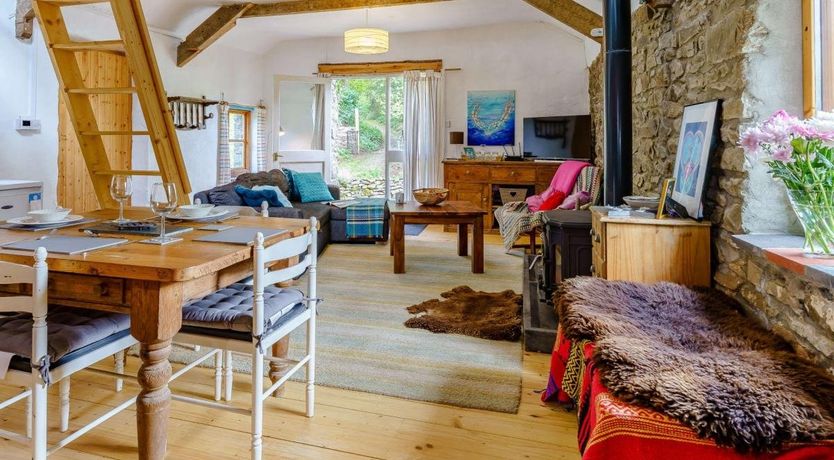 Photo of 1 Bed in Capel Dewi