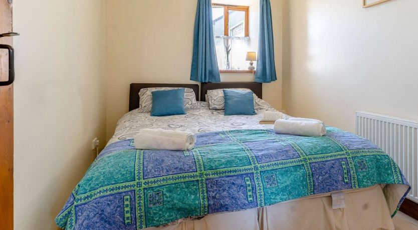 Photo of 1 Bed in Brynteg