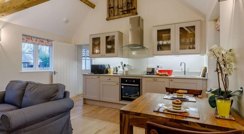 Photo of 1 Bed in Middlemarsh