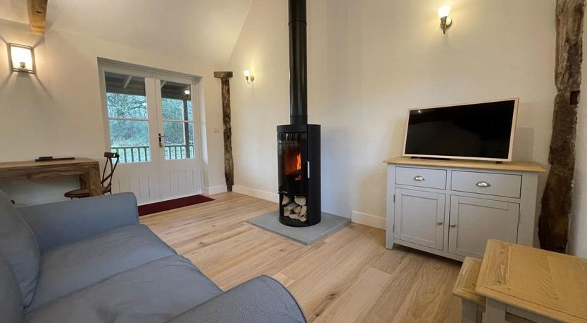 Photo of 1 Bed in Middlemarsh