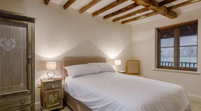 Photo of 1 Bed in Middlemarsh