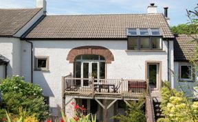 Photo of in Haile (SZ230)