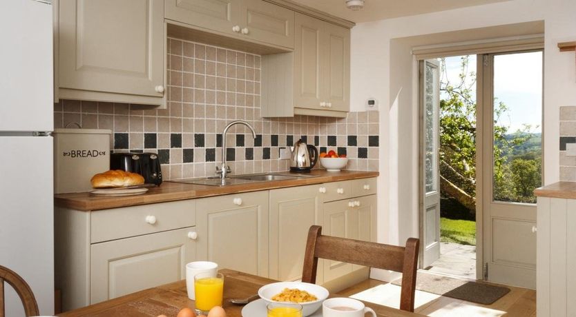 Photo of 4 Bed in Rhandirmwyn