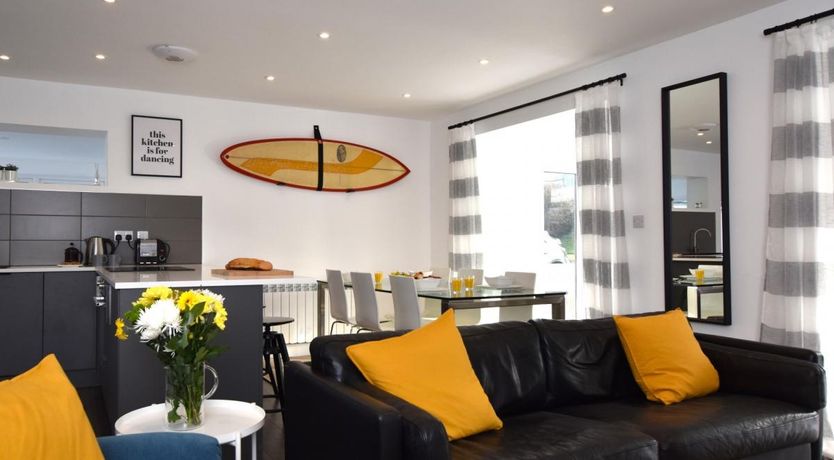 Photo of 3 Bed in Widemouth Bay