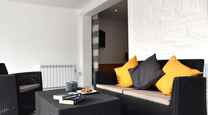 Photo of 3 Bed in Widemouth Bay