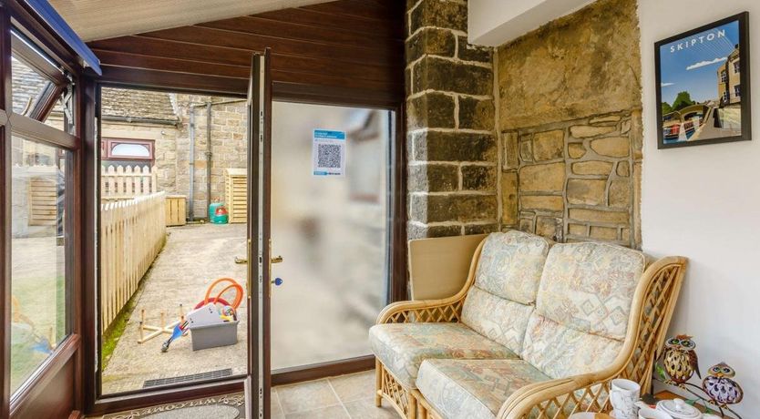 Photo of 4 Bed in Cowling