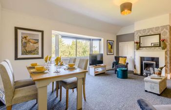 2 Bed in Eastbourne Apartment