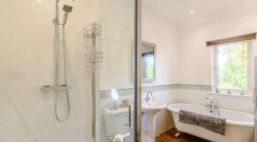 Photo of 2 Bed in Eastbourne