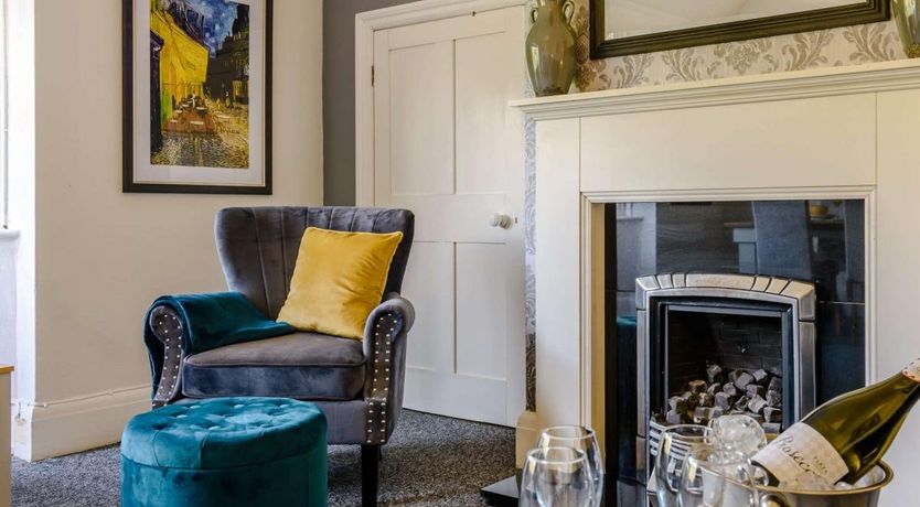 Photo of 2 Bed in Eastbourne