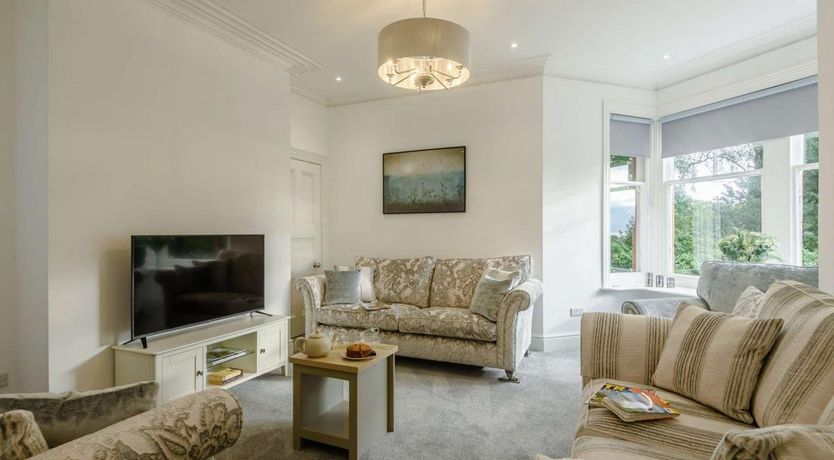 Photo of 7 Bed in Talybont