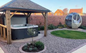 Photo of 4 Bed in Holt