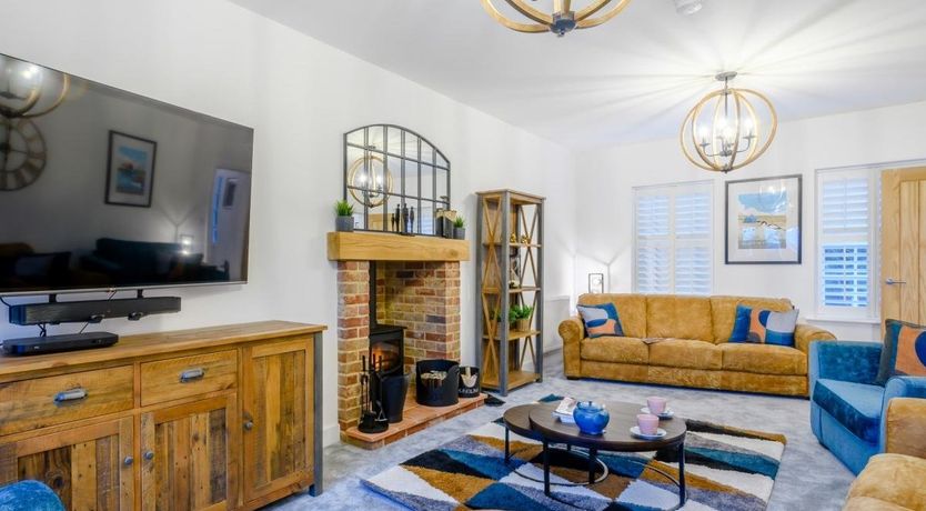 Photo of 4 Bed in Holt