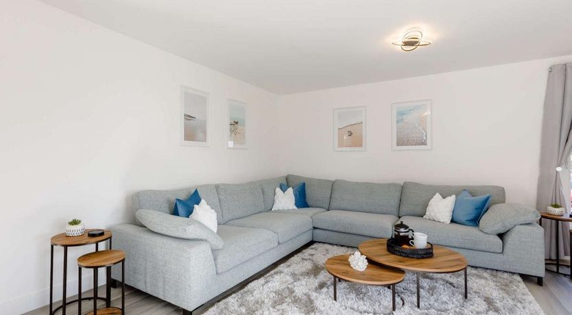 Photo of 4 Bed in Bridgerule