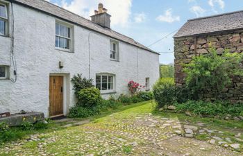 3 Bed in Holmrook Holiday Cottage
