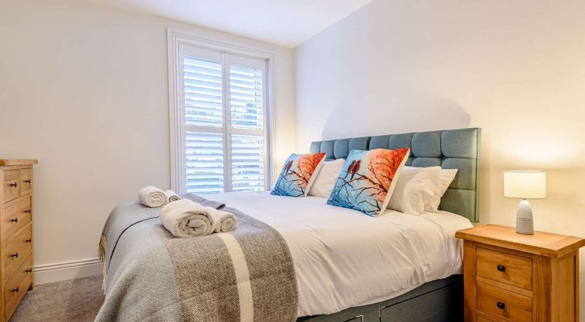 Photo of 5 Bed in Matlock Bath