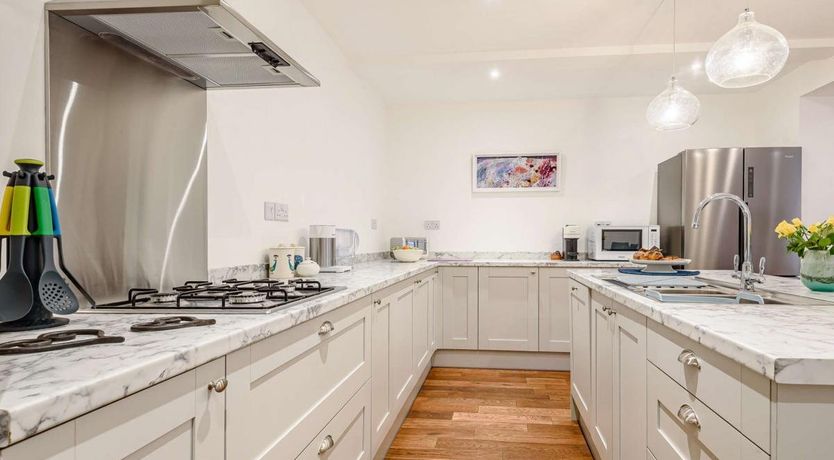 Photo of 5 Bed in Matlock Bath