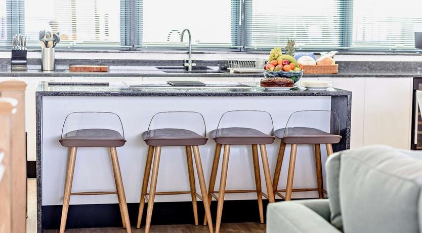 Photo of 5 Bed in Westward Ho