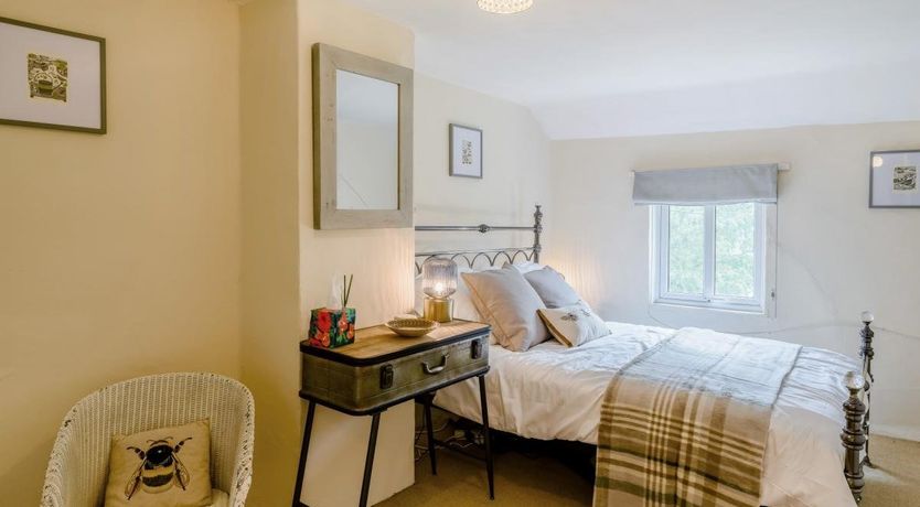 Photo of 2 Bed in Sandford