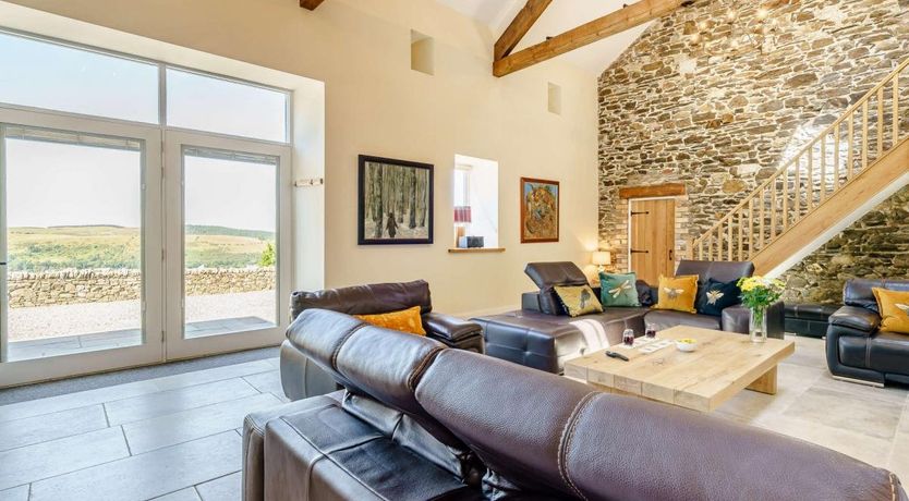 Photo of 5 Bed in Embleton